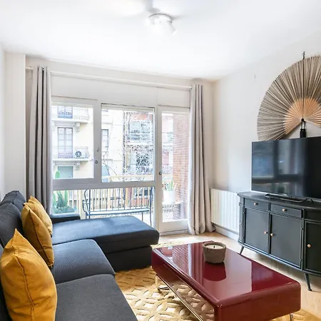 Spacious And Elegant Oasis In The Location * Barcelona