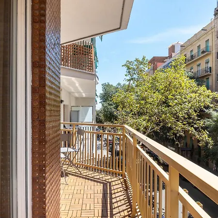 Spacious And Elegant Oasis In The Location, Eixample * 巴塞罗那