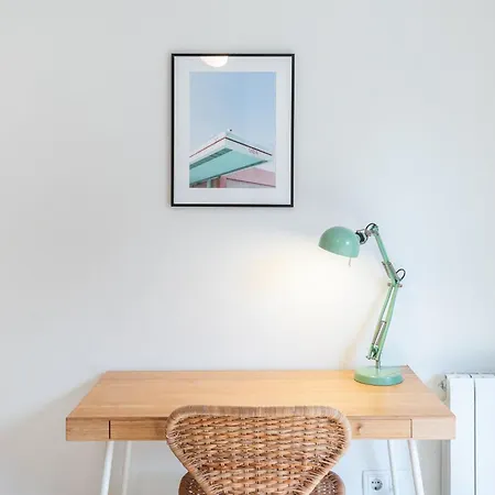Spacious And Elegant Oasis In The Location, Eixample