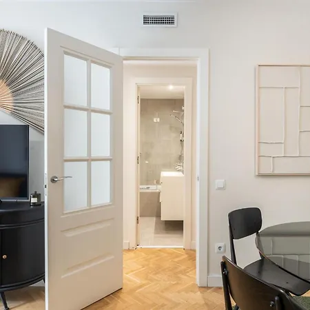 Spacious And Elegant Oasis In The Location, Eixample برشلونة